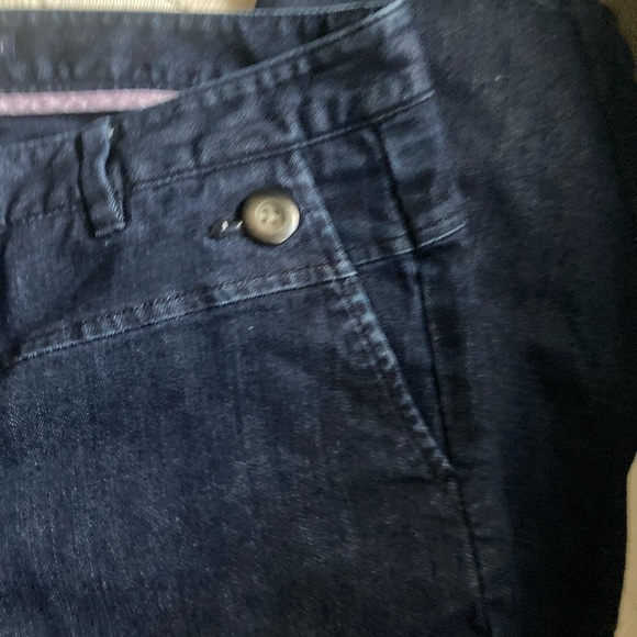 Gap wide pant leg jeans. - Picture 2 of 7